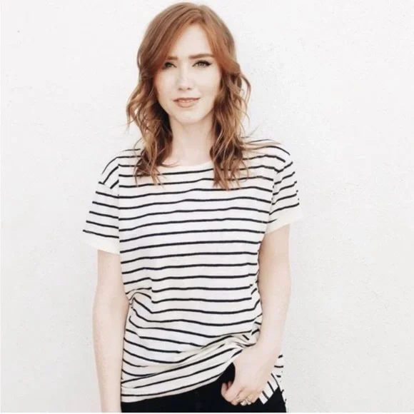Carly Jean Los Angeles Emma Striped Tee - Picture 6 of 6